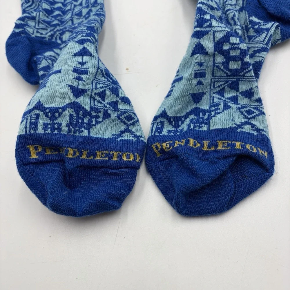 Pendleton Geometric Aztec Dark Blue And Light Blue Comfy Socks